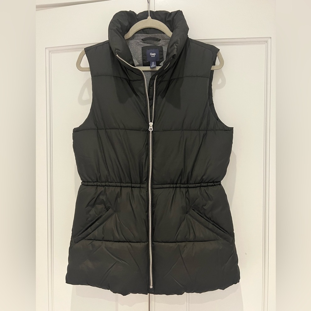 Sleeveless Puffer Jacket